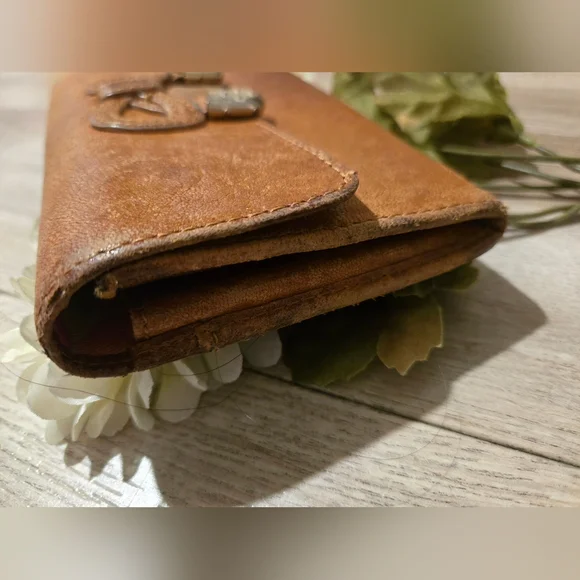 VINTAGE CHLOE BOW KNOT LONG WALLET - Picture 4 of 8